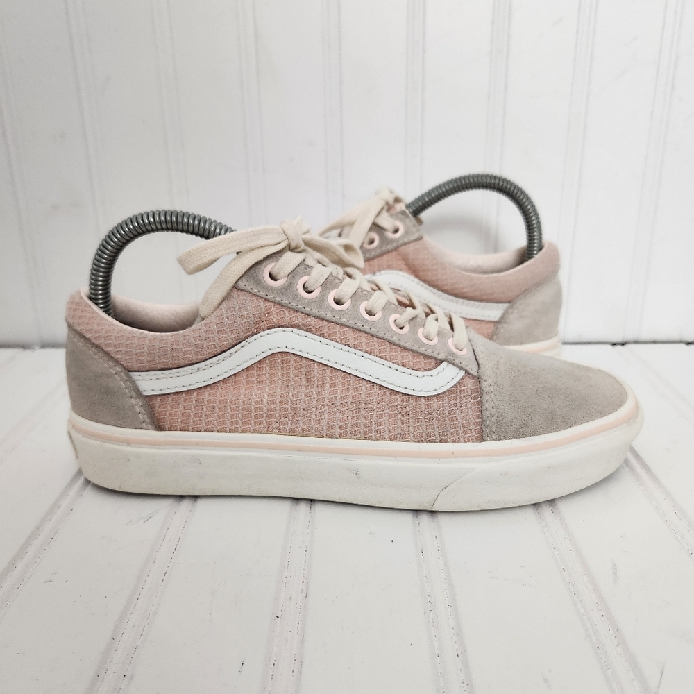 Vans Womens Size 8 Pink/Creme Suede Mix Lace Up Skater Athletic Sneakers